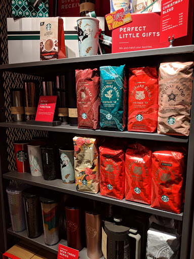 Coffee Shop «Starbucks», reviews and photos, 340 Oyster Point Rd, Newport News, VA 23602, USA