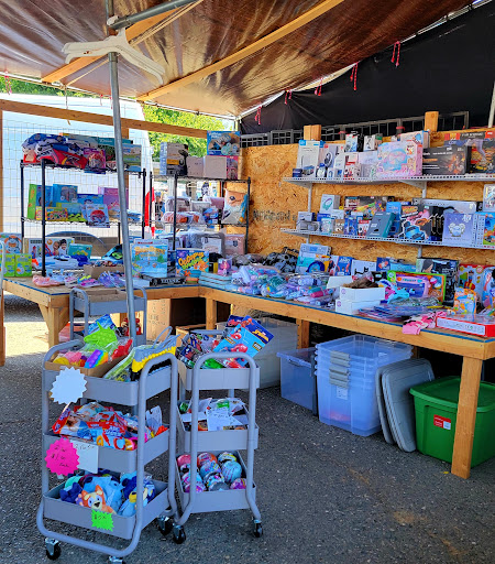 Folsom Boulevard Flea Market - 9