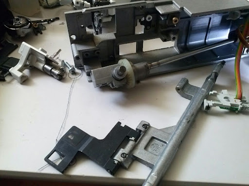 Servicio Técnico Máquinas de coser A.RAMOS en Santa Coloma de Gramenet, Barcelona