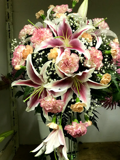 Florist «Crystals Flowers & Gifts», reviews and photos, 17314 Pacific Ave S, Spanaway, WA 98387, USA