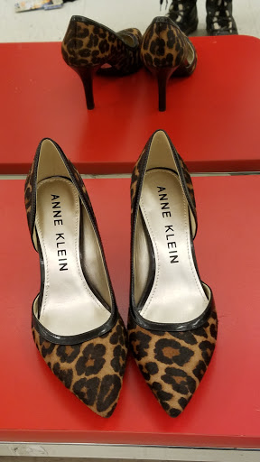 Department Store «T.J. Maxx», reviews and photos, 8510 N Evanston Ave, Kansas City, MO 64157, USA