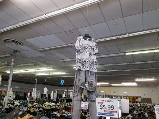 Shopping Mall «Freedom Mart Shopping Center», reviews and photos, 3164 Freedom Dr, Charlotte, NC 28208, USA