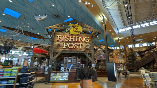 Sporting Goods Store «Bass Pro Shops», reviews and photos, 8200 Dean Martin Dr, Las Vegas, NV 89139, USA