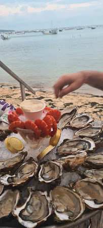 Plats et boissons du Restaurant de fruits de mer Le Monte à Bord - SARL Compagnie de l'Huître à Lège-Cap-Ferret - n°13