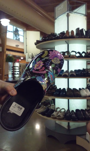 Shoe Store «Dansko Company Store», reviews and photos, 33 Federal Blvd, West Grove, PA 19390, USA
