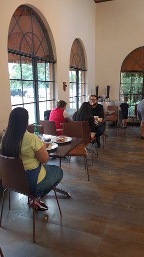 Event Venue «THE CORAL GABLES COUNTRY CLUB», reviews and photos, 997 N Greenway Dr, Miami, FL 33134, USA