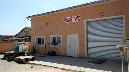 Magasin de vêtements Brade Two Chavanoz