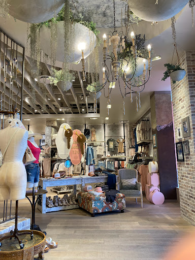 Shopping Mall «The Shops at Stonefield», reviews and photos, 2100 Hydraulic Rd, Charlottesville, VA 22901, USA