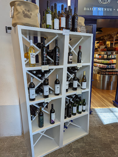 Market «Market Salamander», reviews and photos, 200 W Washington St, Middleburg, VA 20117, USA