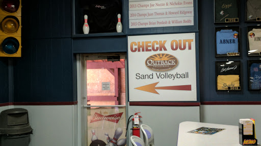 Bowling Alley «Legend Lanes», reviews and photos, 4190 State Rd, Cuyahoga Falls, OH 44223, USA