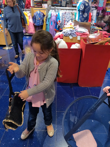 Toy Store «Disney Store», reviews and photos, 7700 W Arrowhead Towne Center, Glendale, AZ 85308, USA