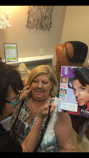 Beauty Salon «B-dazzled hair and nail salon», reviews and photos, 2226 FL-60, Valrico, FL 33594, USA