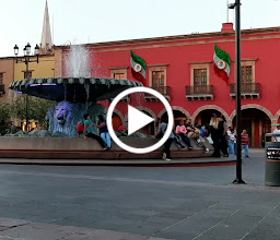 De los Leones Fountain photo