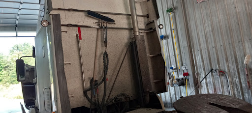 Truck Wash «Roosters Truck Wash», reviews and photos, 482 Suedberg Rd, Pine Grove, PA 17963, USA