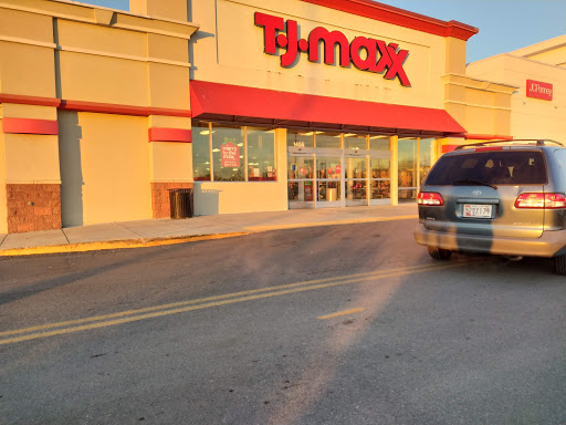 Department Store «T.J. Maxx», reviews and photos, 3500 East-West Hwy, Hyattsville, MD 20782, USA