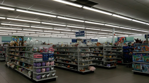 Thrift Store «Darboy Goodwill Retail Store & Training Center», reviews and photos