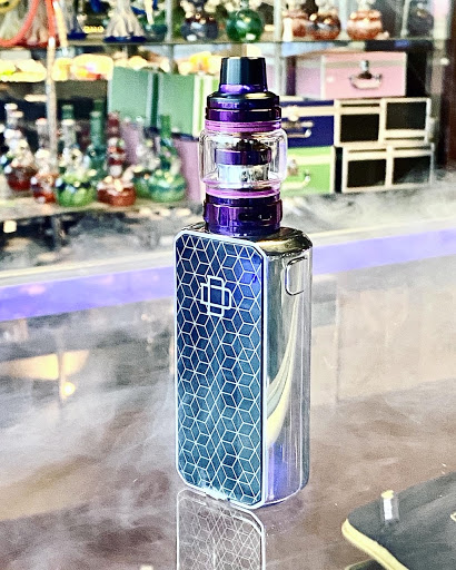 Tobacco Shop «Xhale Vapor N Smoke», reviews and photos, 5610 E Lake Sammamish Pkwy SE, Issaquah, WA 98029, USA