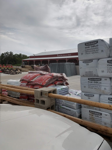 Farm Equipment Supplier «Tarwater Farm & Home Supply», reviews and photos, 4107 NW Topeka Blvd, Topeka, KS 66617, USA