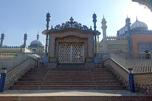 Jamia Mosque Bhong RYK image