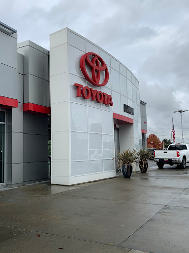 Toyota Dealer «Doxon Toyota of Auburn», reviews and photos, 3405 Auburn Way N, Auburn, WA 98002, USA