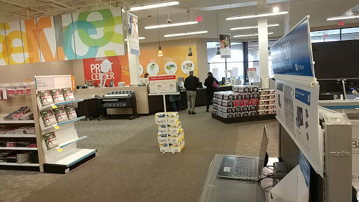 Office Supply Store «OfficeMax», reviews and photos, 6925 Southland Dr, Middleburg Heights, OH 44130, USA