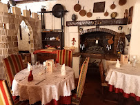 Atmosphère du Restaurant La Taverne Royale à Hyères - n°9