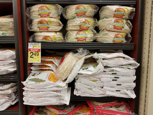 Grocery Store «Jewel-Osco», reviews and photos, 1157 N Eola Rd, Aurora, IL 60502, USA