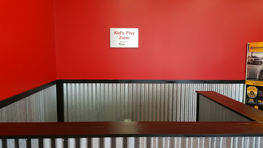 Auto Repair Shop «Auto Plus, Inc.», reviews and photos, 1175 N Farnsworth Ave, Aurora, IL 60505, USA