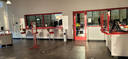 Tire Shop «Discount Tire Store - Kennesaw, GA», reviews and photos, 2930 George Busbee Pkwy NW, Kennesaw, GA 30144, USA