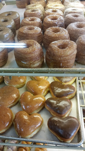 Donut Shop «Happy Donut», reviews and photos, 1807 El Camino Real, Burlingame, CA 94010, USA