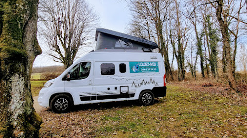 JAD PASSION EVASION location camping car et fourgon jura dole lons le saunier à Le Deschaux