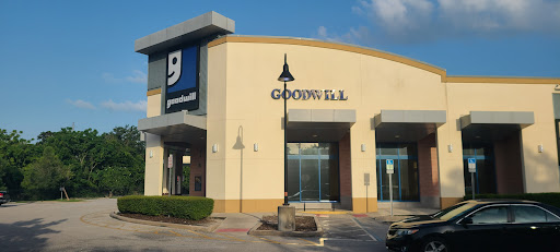 Goodwill, 1795 Sunshadow Dr, Casselberry, FL 32806, USA, 