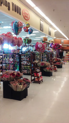 Grocery Store «Jewel-Osco», reviews and photos, 119 S Randall Rd, Batavia, IL 60510, USA