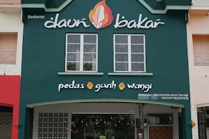 Daun Bakar image