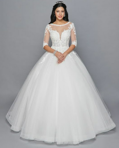 Bridal Shop «Lady Secrets - Quinceañera, Bridal, and Prom Dresses», reviews and photos, 19240 SE Stark St, Portland, OR 97233, USA