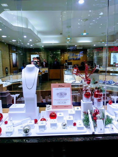 Jewelry Store «DeVons Jewelers», reviews and photos, 1151 Galleria Blvd, Roseville, CA 95678, USA