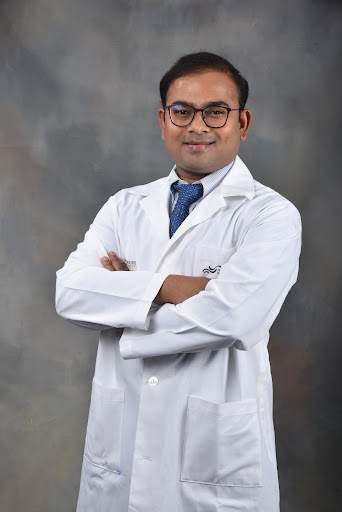 Dr.Shrikant Dalal (Robotic Spine Surgeon)