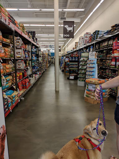Pet Supply Store «Pet Supplies Plus», reviews and photos, 126 E Main St, Smithtown, NY 11787, USA