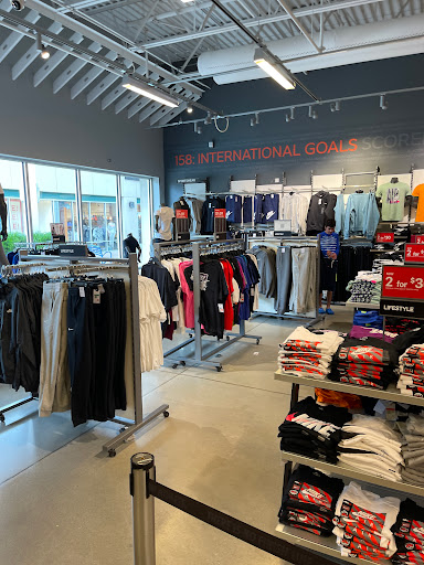 Sporting Goods Store «Nike Factory Store», reviews and photos, 1 Premium Outlet Blvd #699, Tinton Falls, NJ 07753, USA