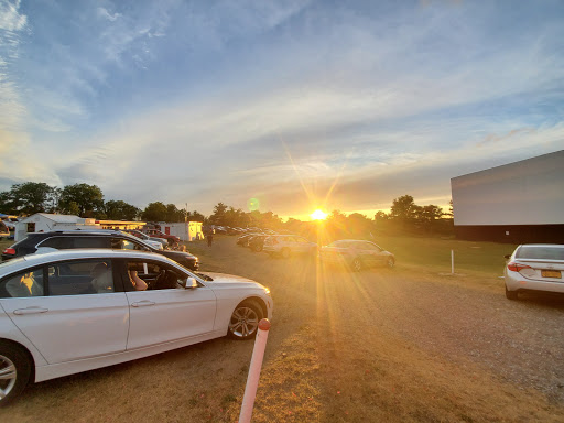 Drive-in Movie Theater «Warwick Drive-In Theatre», reviews and photos, 5 Warwick Turnpike, Warwick, NY 10990, USA