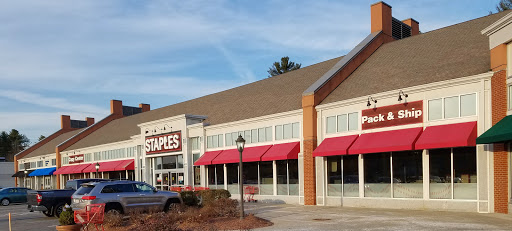Staples, 145 Great Rd, Acton, MA 01720, USA, 