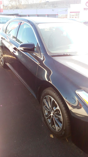 Car Dealer «Toyota of Stamford», reviews and photos, 909 E Main St, Stamford, CT 06902, USA