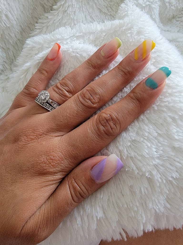 Elisa's Nails 10950
