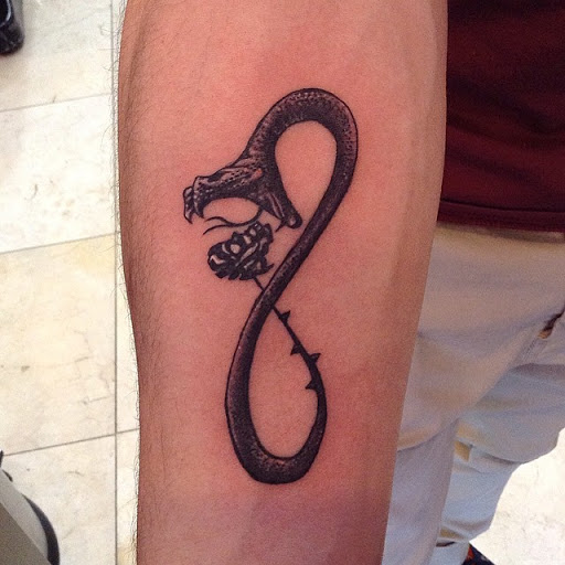 Tattoo Shop «Miami Tattoo Co.», reviews and photos, 1218 Washington Ave, Miami Beach, FL 33139, USA