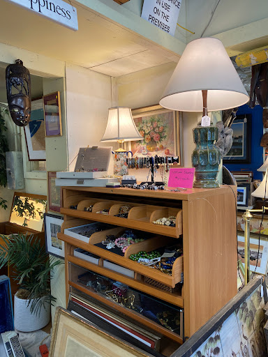 Antique Store «Buy and Consign», reviews and photos, 1250 Main St, Waltham, MA 02451, USA