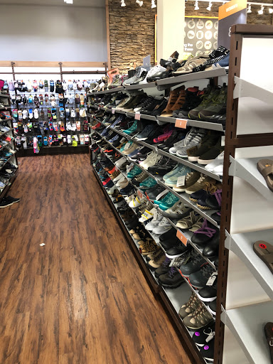 Outdoor Sports Store «Sierra Trading Post», reviews and photos, 95 Danada Square East, Wheaton, IL 60189, USA