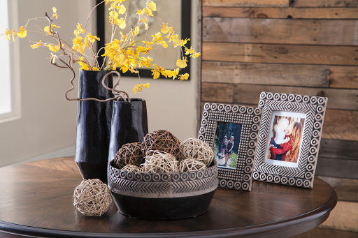 Furniture Store «M&M Furniture», reviews and photos, 7703 Pacific Blvd, Huntington Park, CA 90255, USA