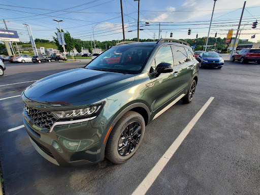 Used Car Dealer «Superior Kia», reviews and photos, 260 W Mitchell Ave, Cincinnati, OH 45232, USA