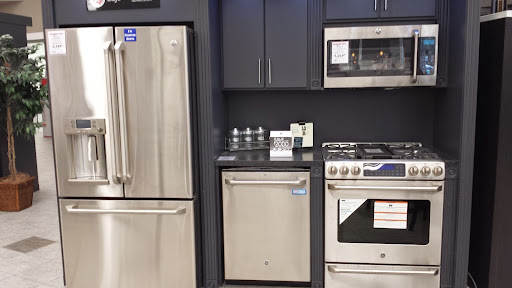 Appliance Store «Famous Tate Appliance & Bedding Centers», reviews and photos, 1015 E Brandon Blvd, Brandon, FL 33511, USA