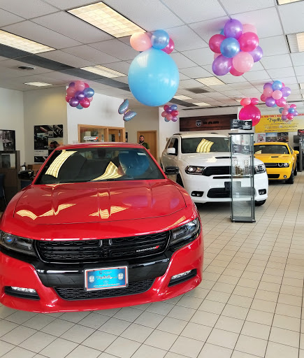 Dodge Dealer «Fayetteville Dodge Inc», reviews and photos, 5427 N Burdick St, Fayetteville, NY 13066, USA